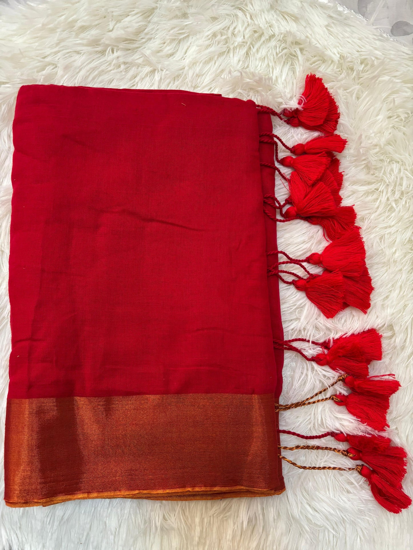 Red Plain Mul Cotton Saree With Gold Zari Border