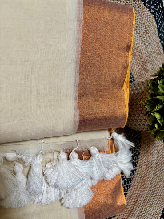 Plain Mul Cotton Saree With Copper Zari and White Tassel