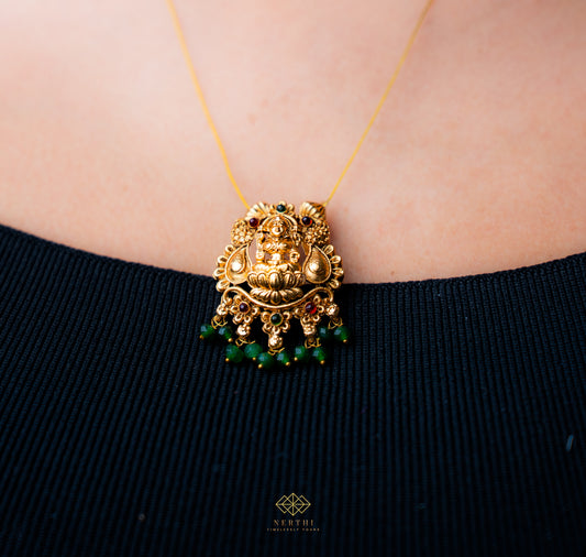 Invisible Laxmi Chain