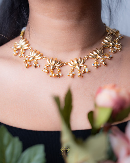 Patma Lotus Choker